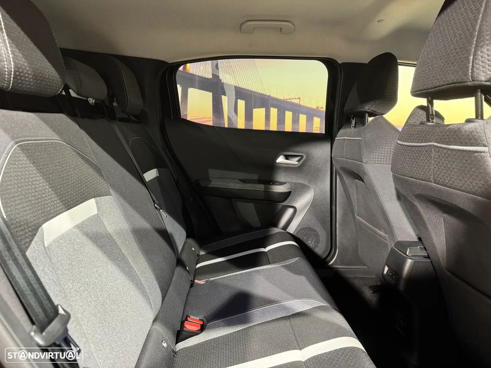 Opel Frontera 1.2 Hybrid GS eDCT - 20