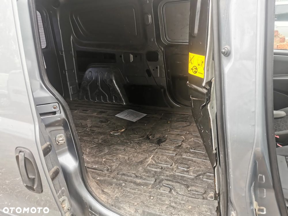 Fiat Doblo - 8