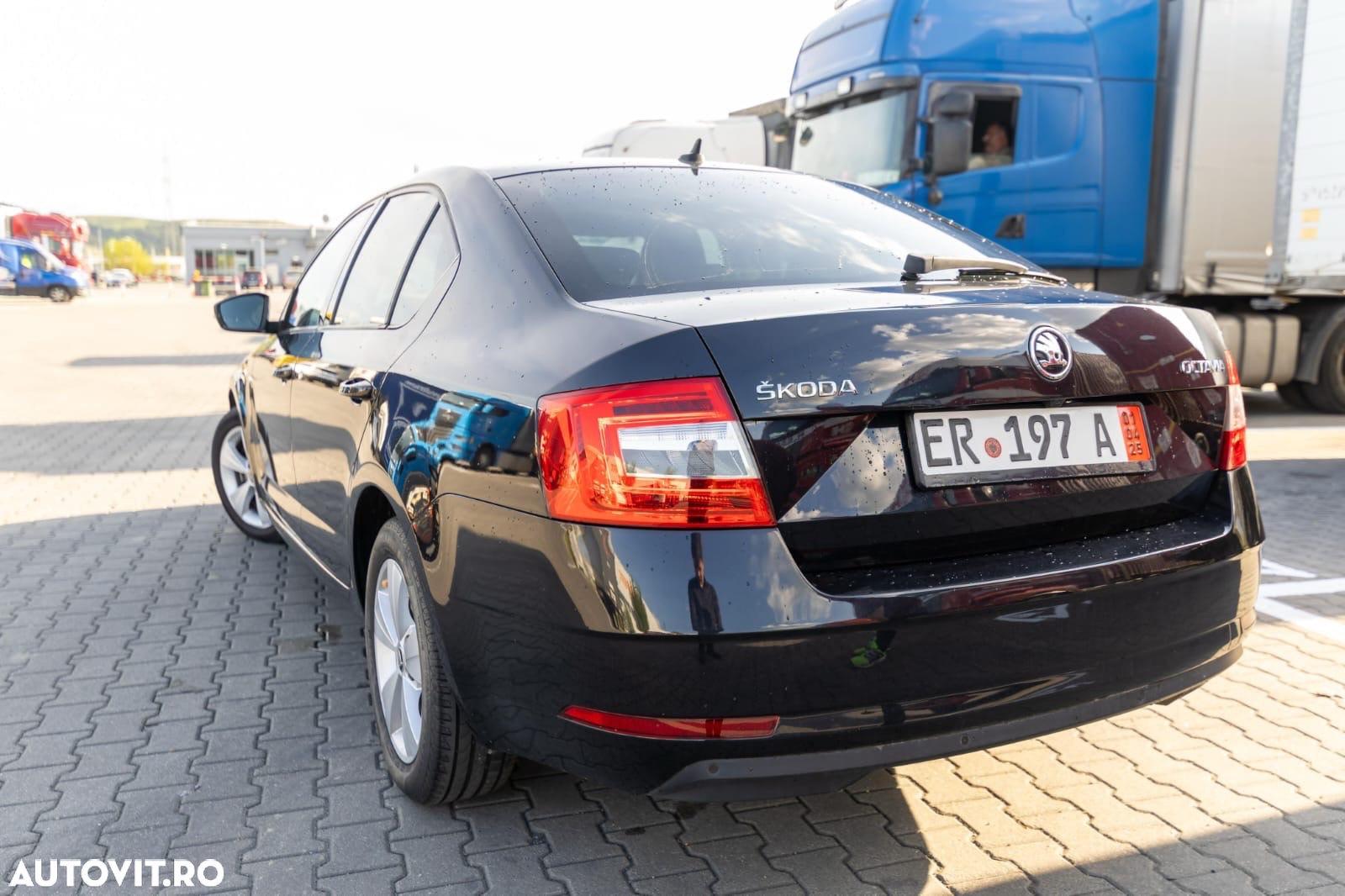 Skoda Octavia 1.6 TDI DSG Ambition - 6
