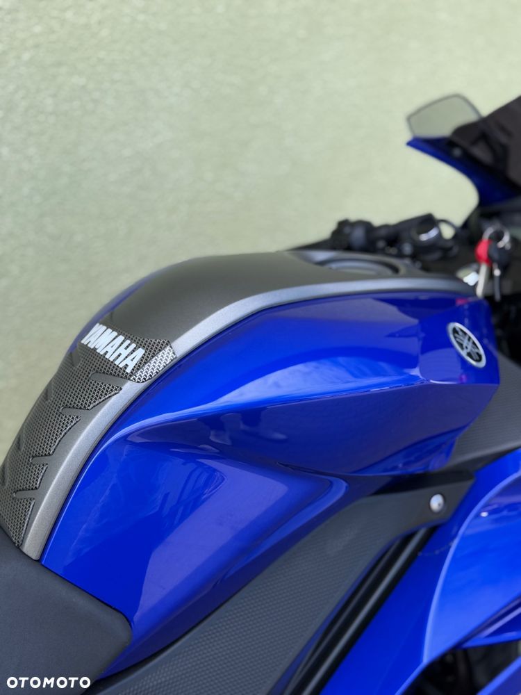 Yamaha YZF - 16
