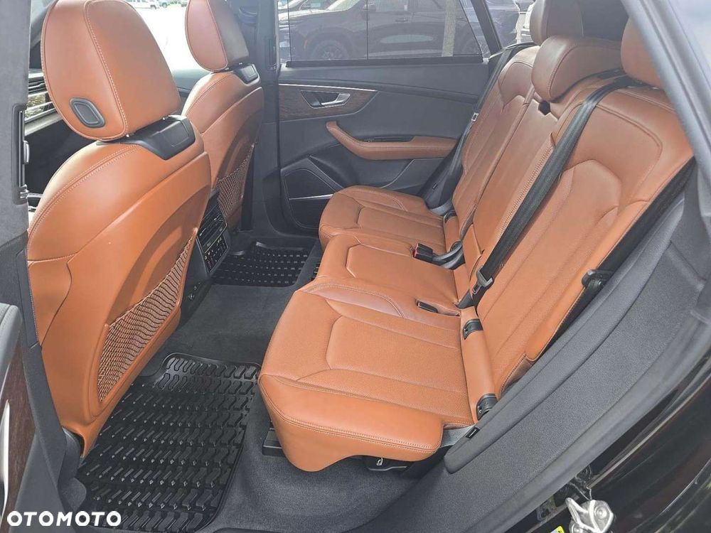 Audi Q8 - 4