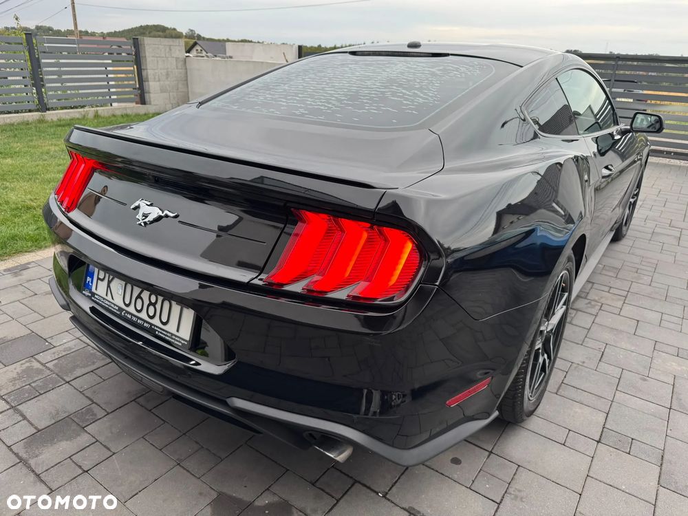 Ford Mustang 2.3 EcoBoost - 17