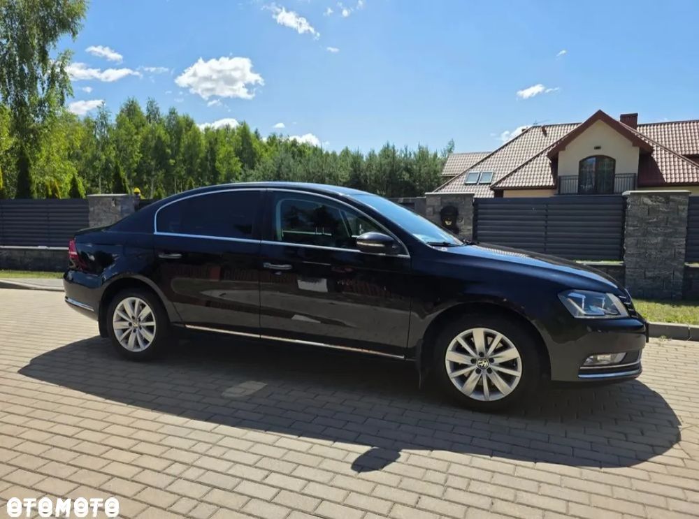 Volkswagen Passat 2.0 TDI Comfortline - 14