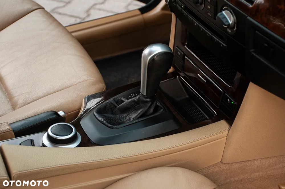 BMW Seria 5 - 16