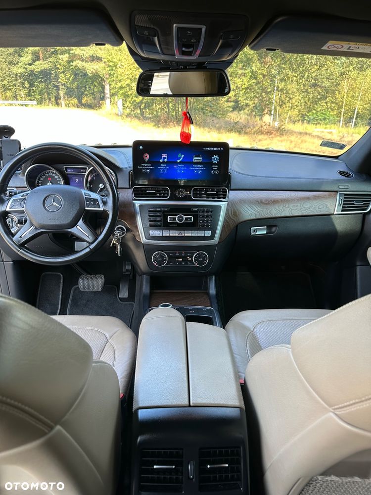 Mercedes-Benz GL 350 BlueTec 4-Matic - 30
