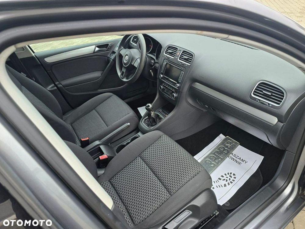 Volkswagen Golf - 21