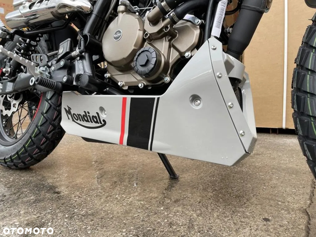 Mondial HPS 125 - 7