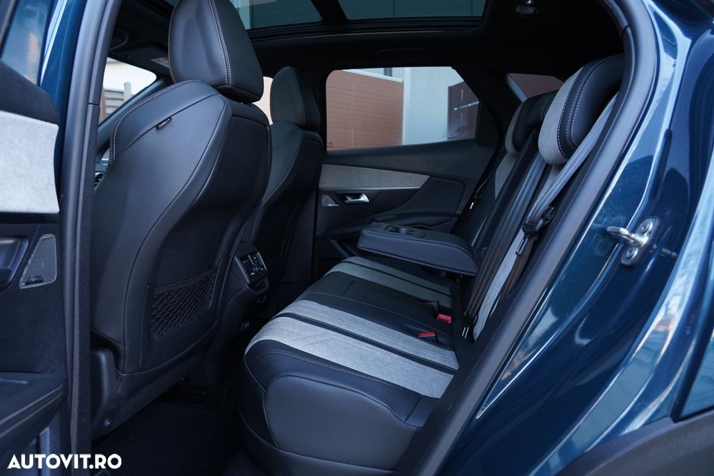 Peugeot 3008 PHEV EAT8 4X4 GT Pack - 23