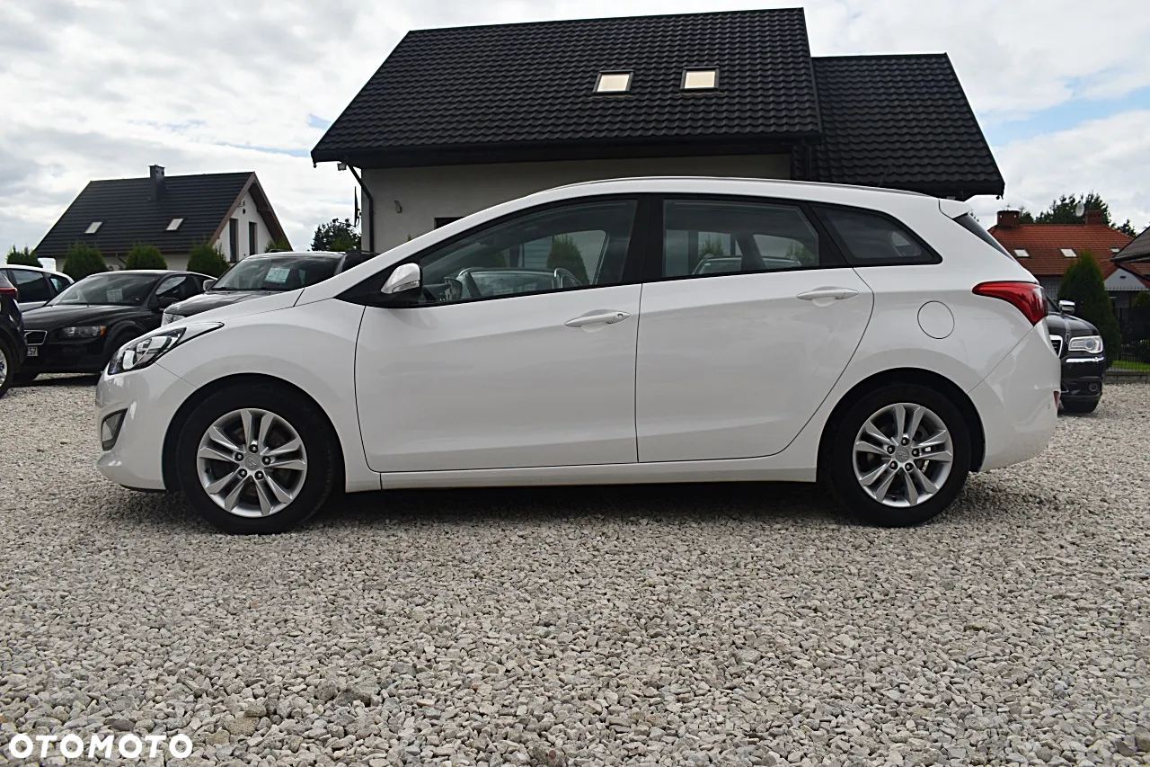 Hyundai i30 1.6 D Premium - 5