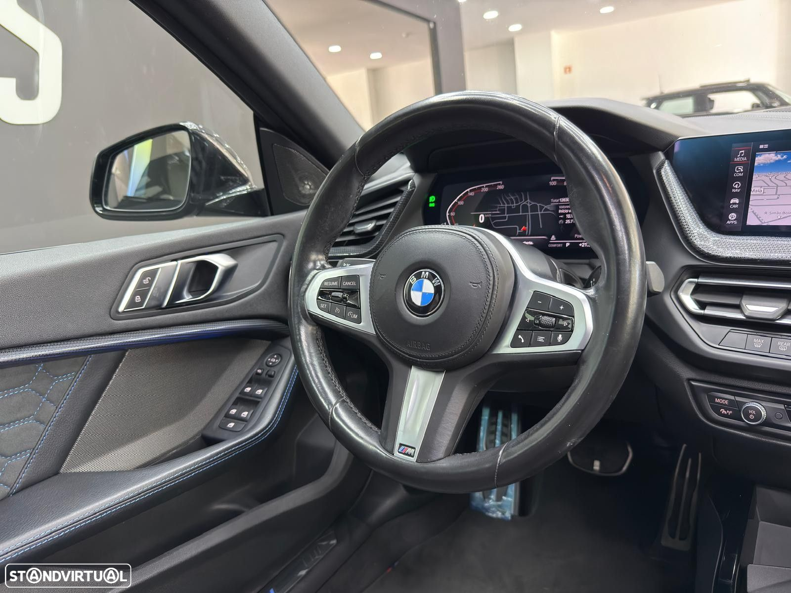 BMW 216 Gran Coupé d Pack 50 anos M - 31