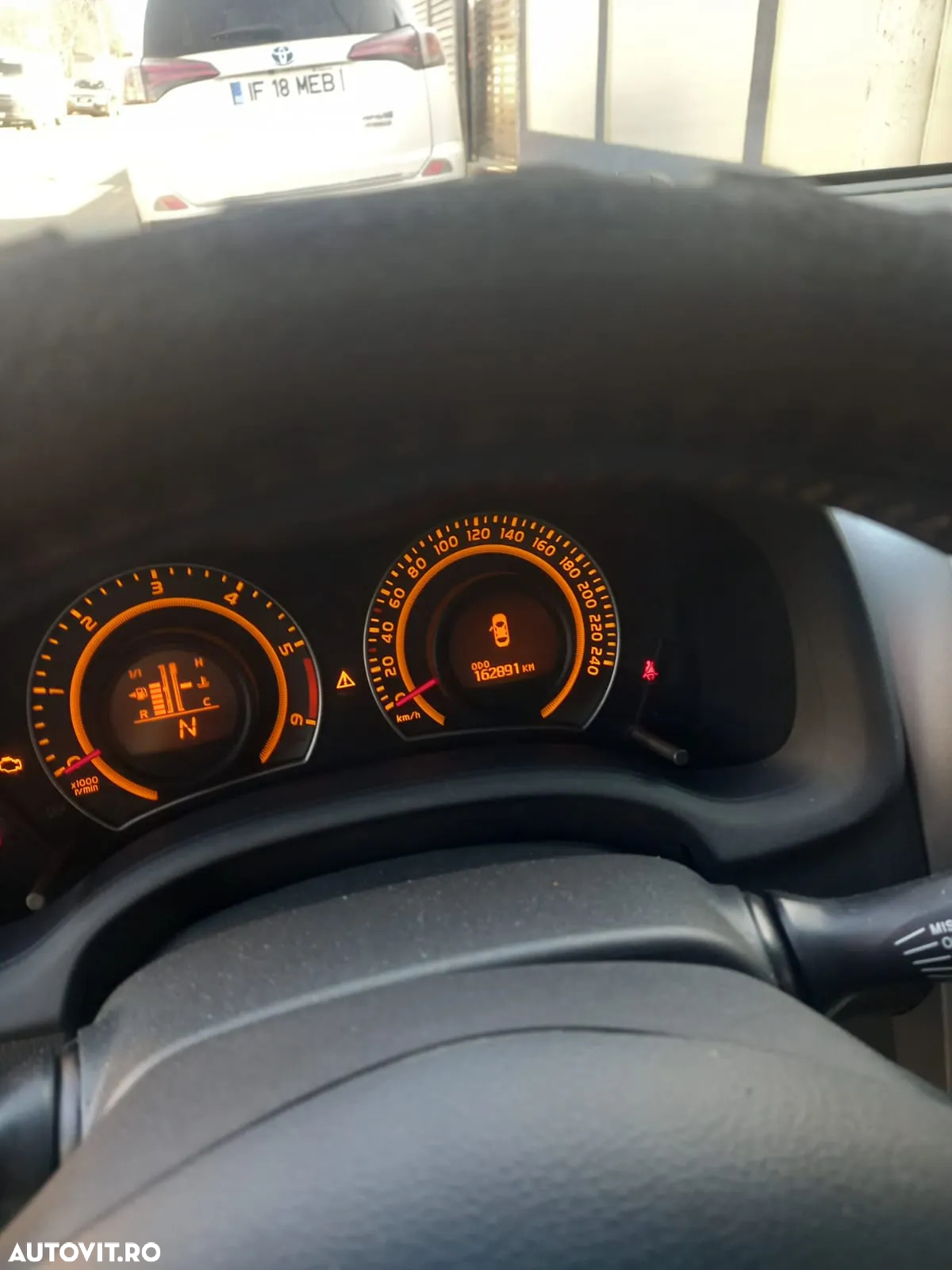 Toyota Corolla 1.4 D-4D Sedan Aut Luna - 5