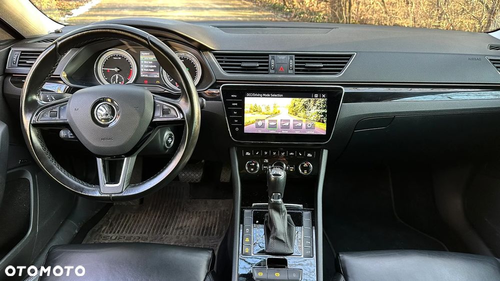 Skoda Superb 2.0 TDI SCR 4x4 L&K DSG - 26
