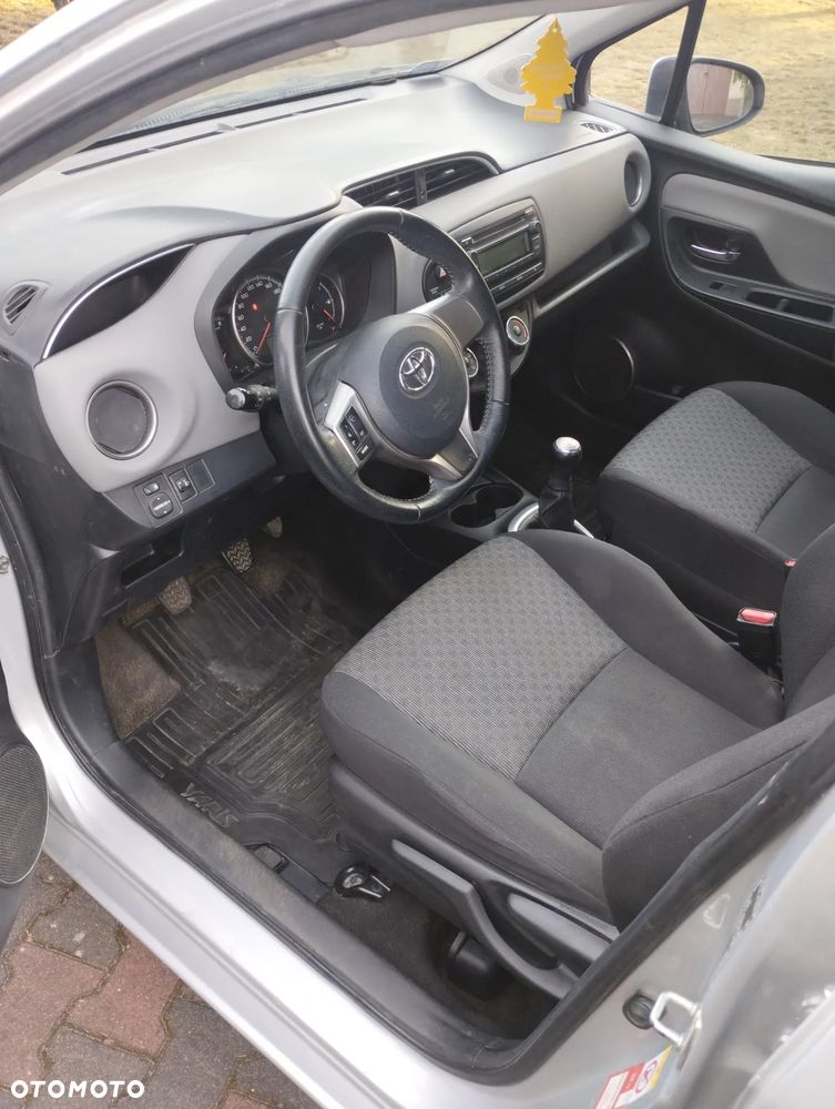 Toyota Yaris - 7