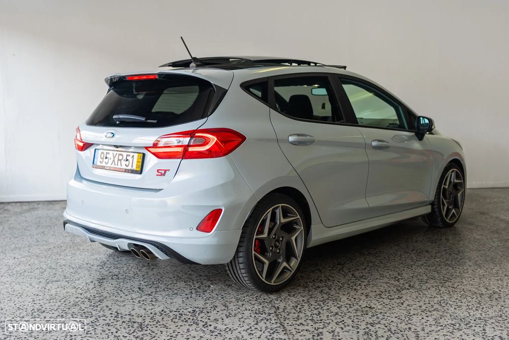 Ford Fiesta 1.5 EcoBoost ST - 4