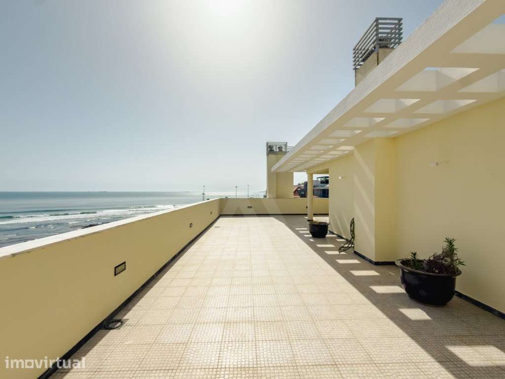 Apartamento T5 com Terraço Privativo e Vista Mar em Cascais - Grande imagem: 2/49