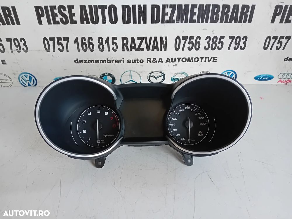 Ceasuri Bord Alfa Stelvio Benzina Quadrifoglio Volan Stanga 2017-2022 Cod 50559456 - 1