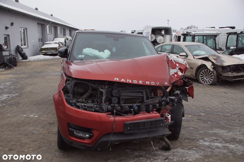 Auto na części - Land Rover Range Rover Sport II L494 3.0 SDV6 292 KM 306DT 8HP70 944 2013R Silnik Skrzynia Drzwi Błotnik Klapa Zderzak Lampa Lusterko Klamka Szyba Deska Kokpit Sterownik Moduł Czujnik Licznik Wyświetlacz Panel Kierownica - 10