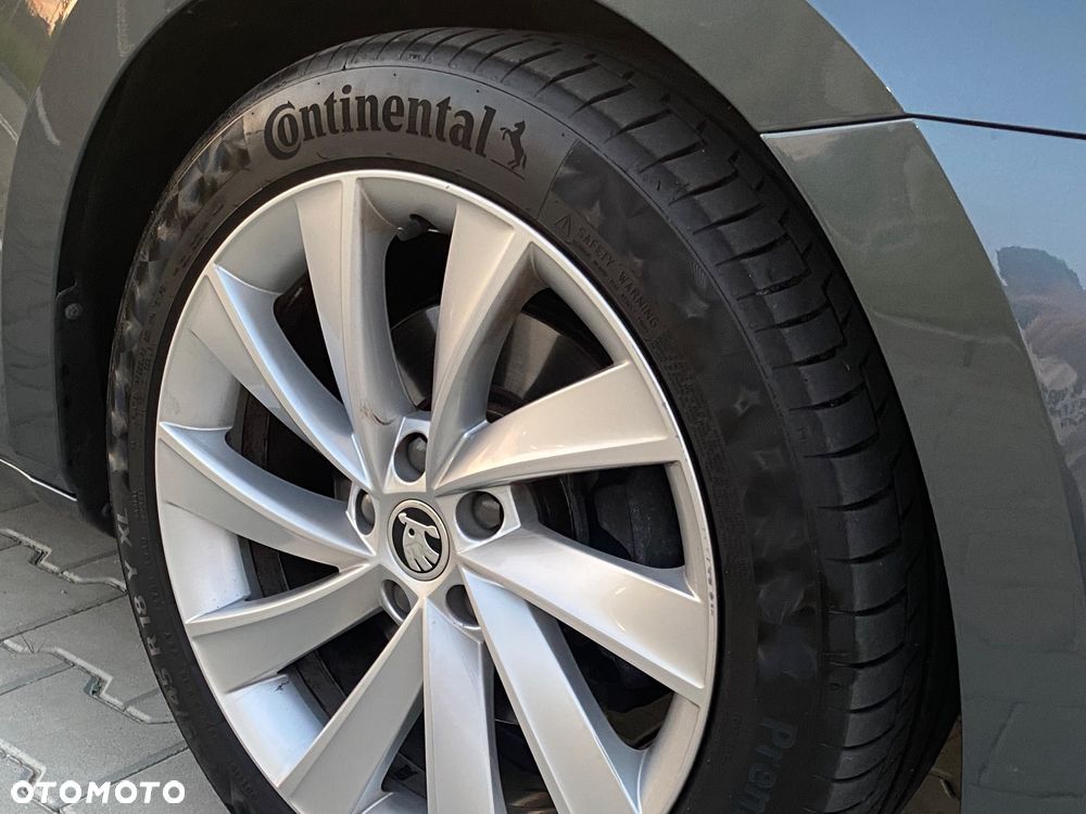 Skoda Superb 2.0 TDI Style DSG - 19