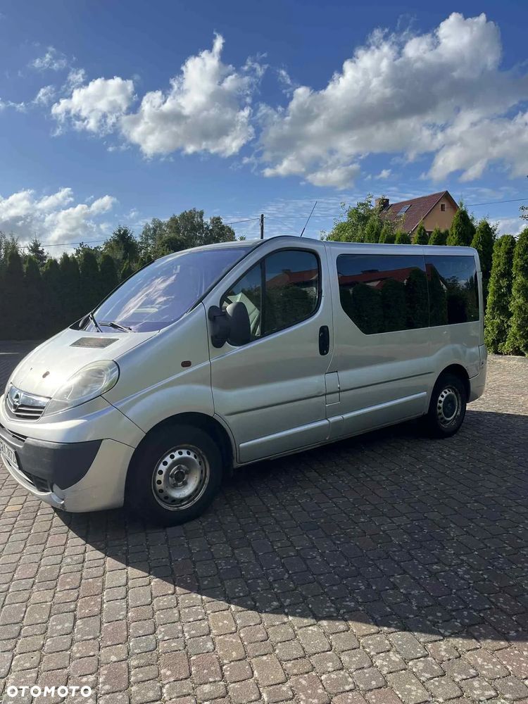 Opel Vivaro - 1
