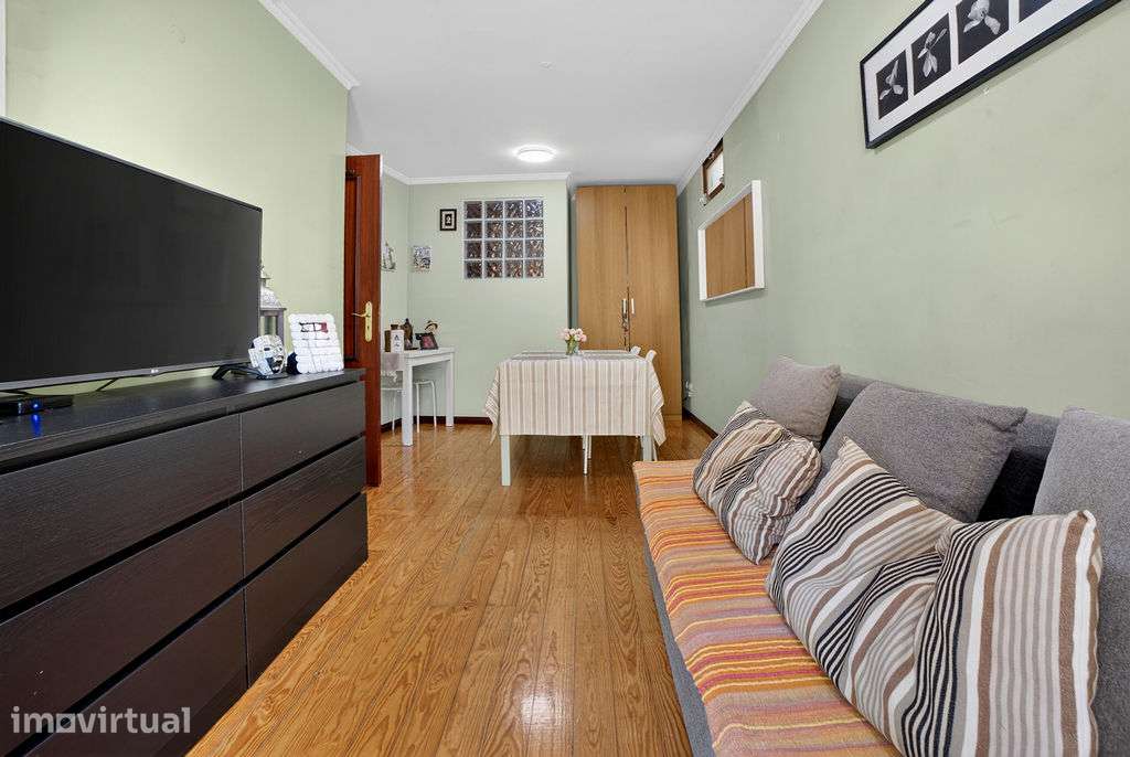 Apartamento T2+1, varanda, cave, arrecadação na Tv. Nazaré, Lisboa - Grande imagem: 2/29