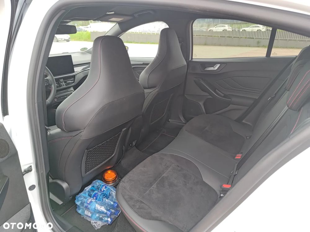 Ford Focus 2.3 EcoBoost ST X - 18