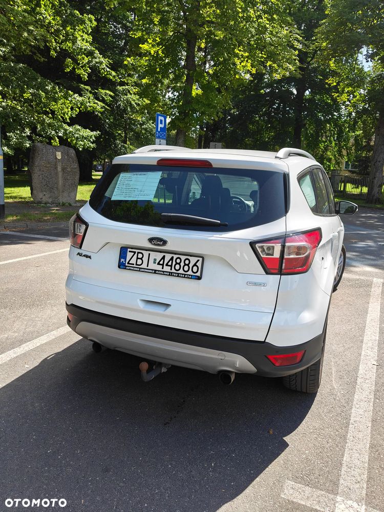 Ford Kuga - 4