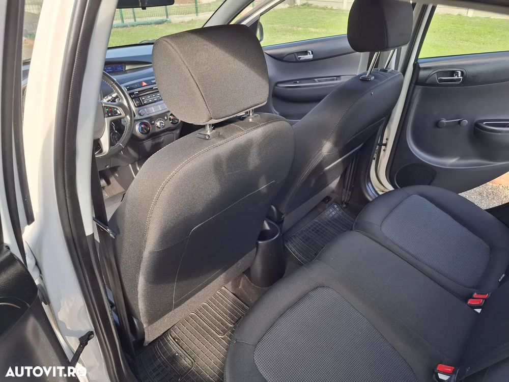Hyundai i20 1.2 Trend - 6