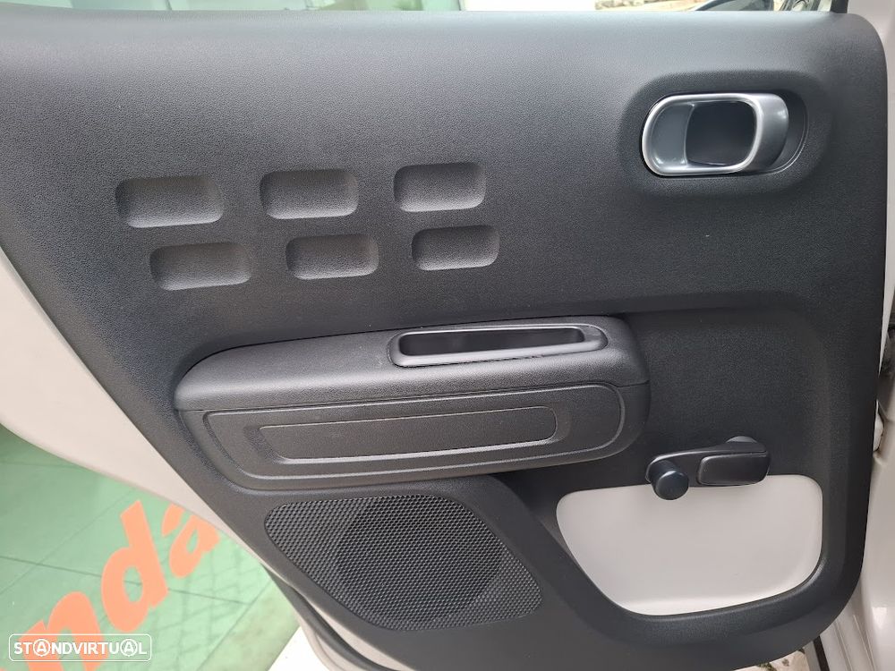 Citroën C3 1.2 PureTech C-Series - 33