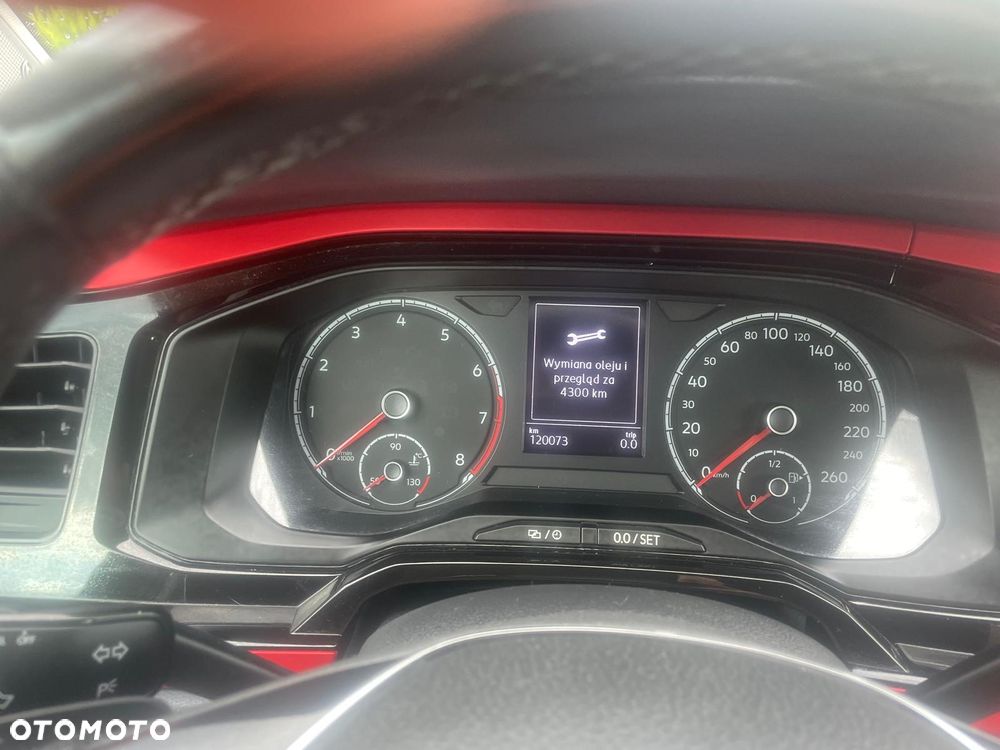 Volkswagen Polo - 11