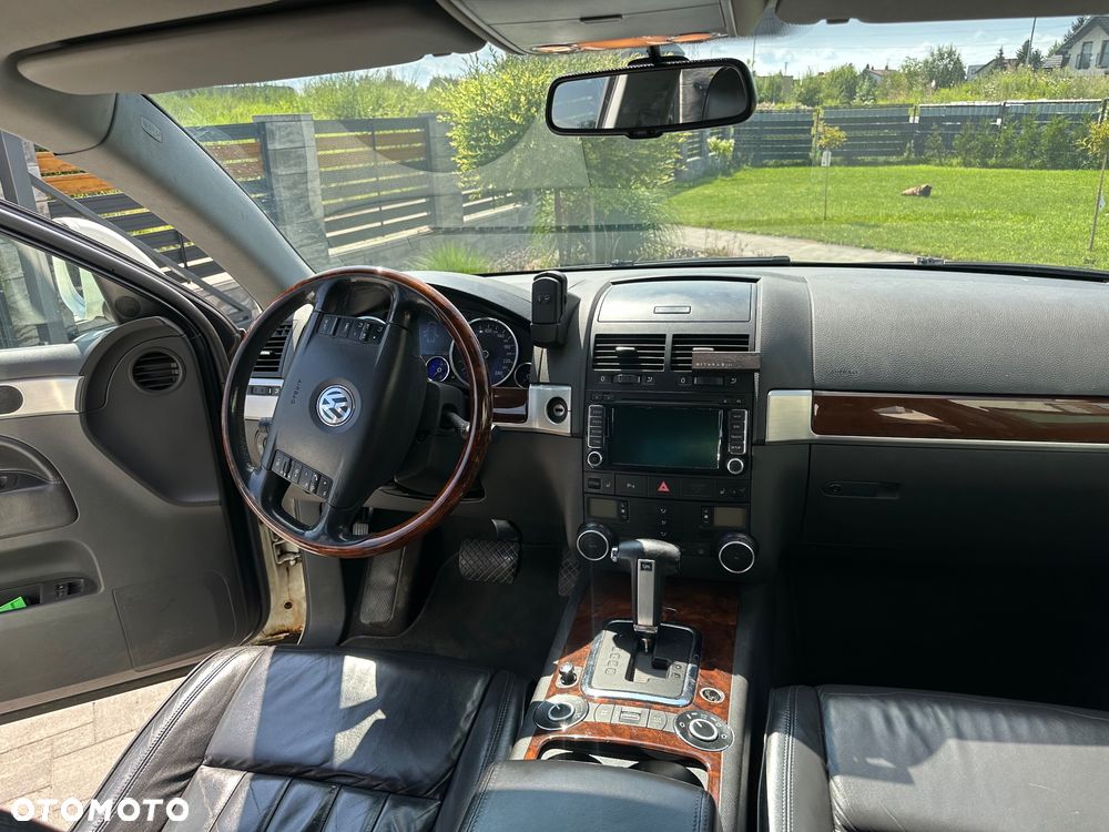 Volkswagen Touareg - 17
