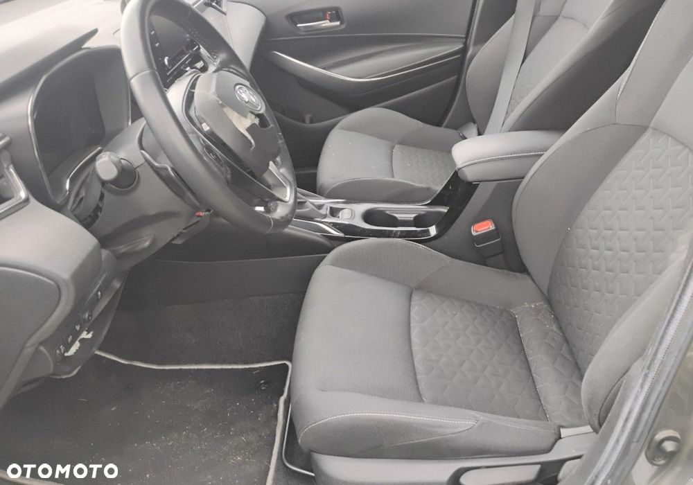 Toyota Corolla - 8