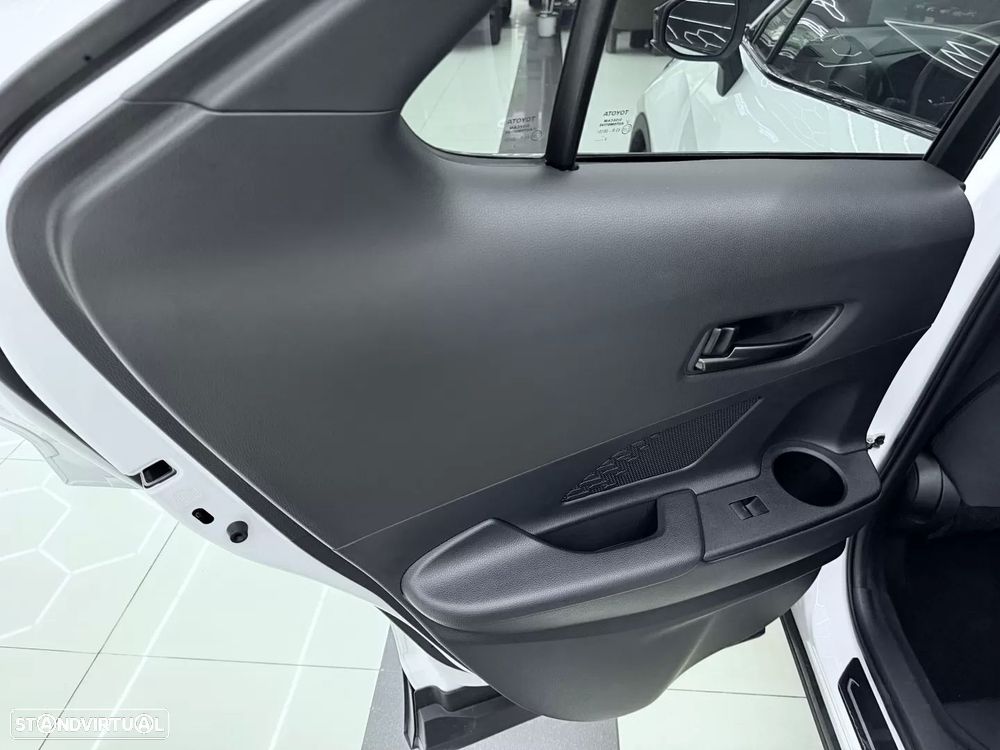 Toyota C-HR 1.8 Hybrid Square Collection - 41