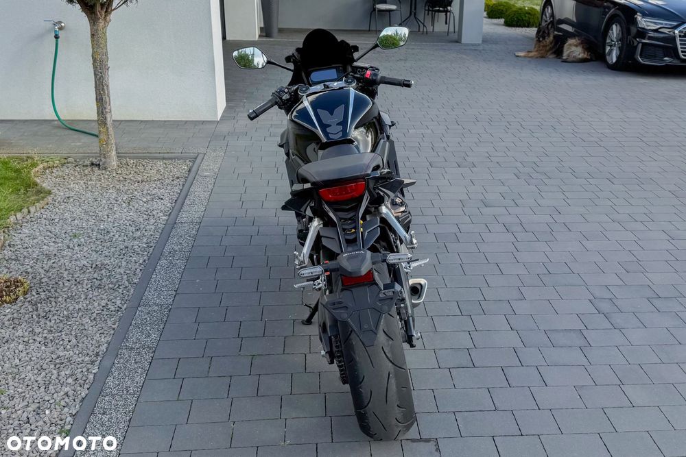 Honda CBR - 5