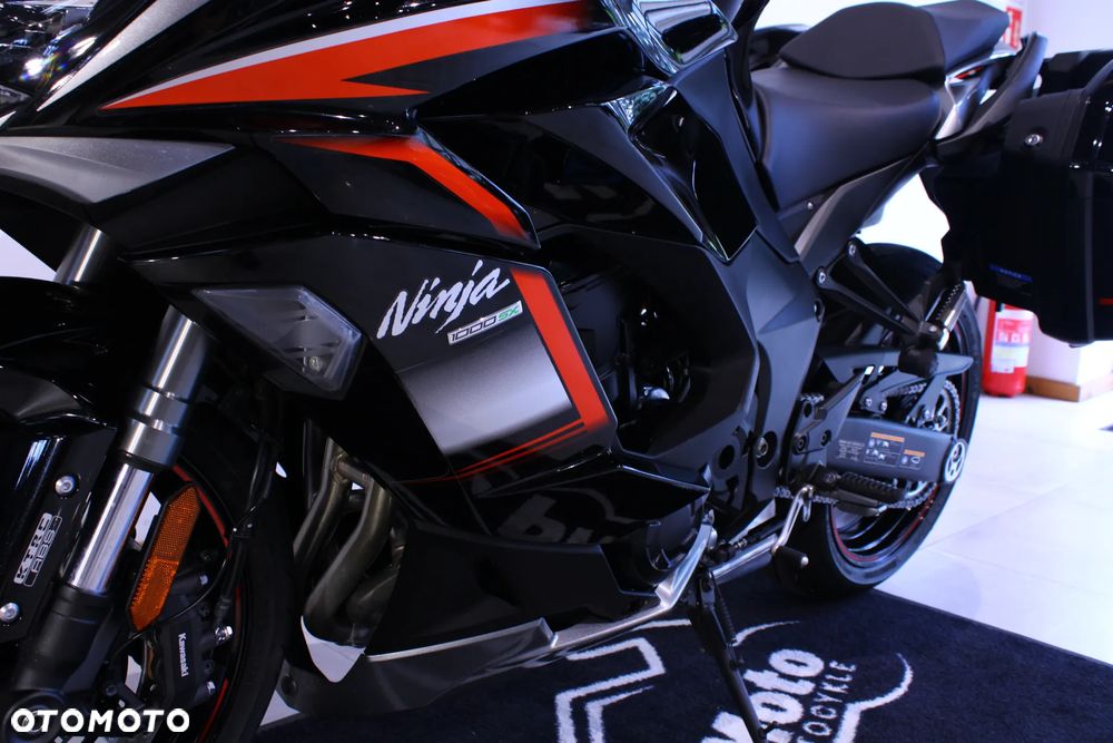 Kawasaki Ninja 1000 SX - 23