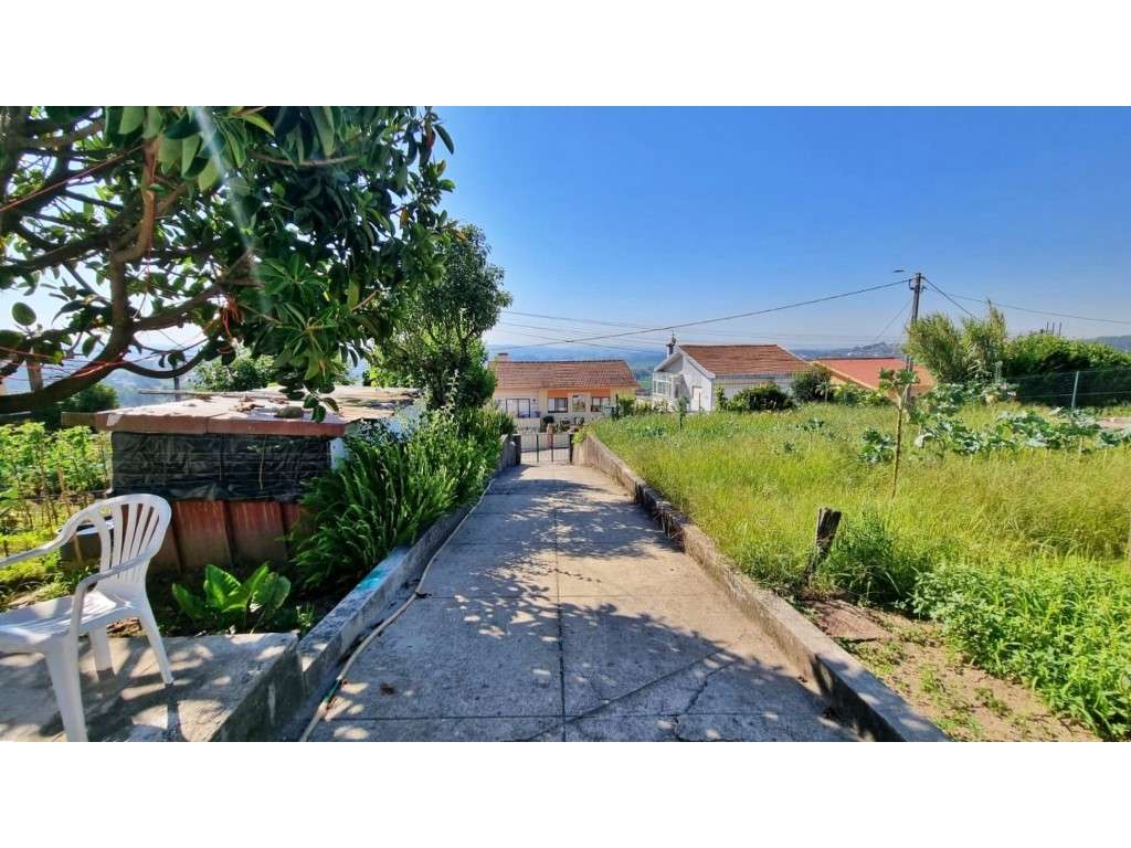 Lotes c/ habitações T1 em São Mamede do Coronado - Grande imagem: 2/14