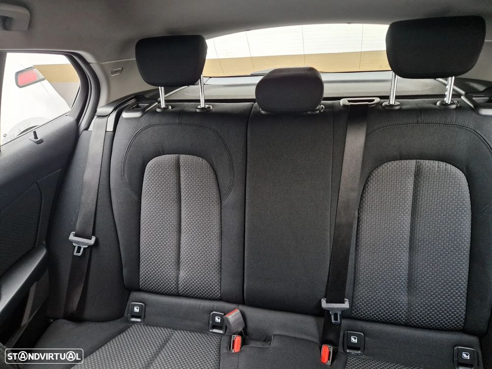 BMW 116 d Advantage Auto - 12