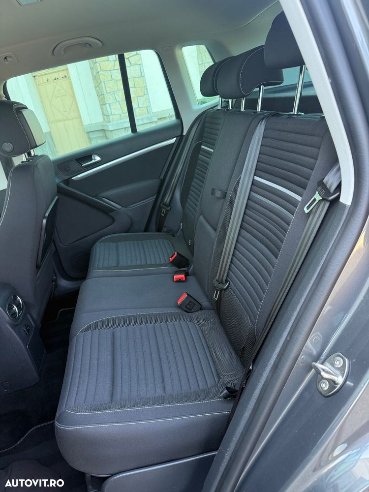 Volkswagen Tiguan - 19