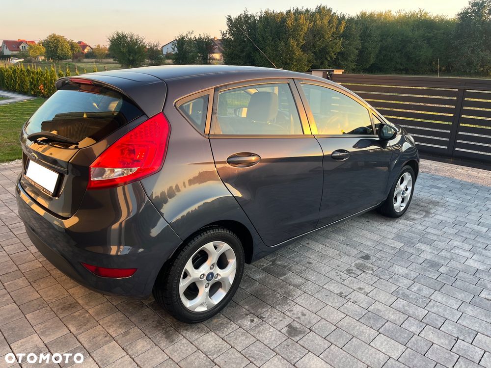 Ford Fiesta - 27