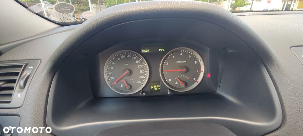 Volvo V50 1.8 - 12