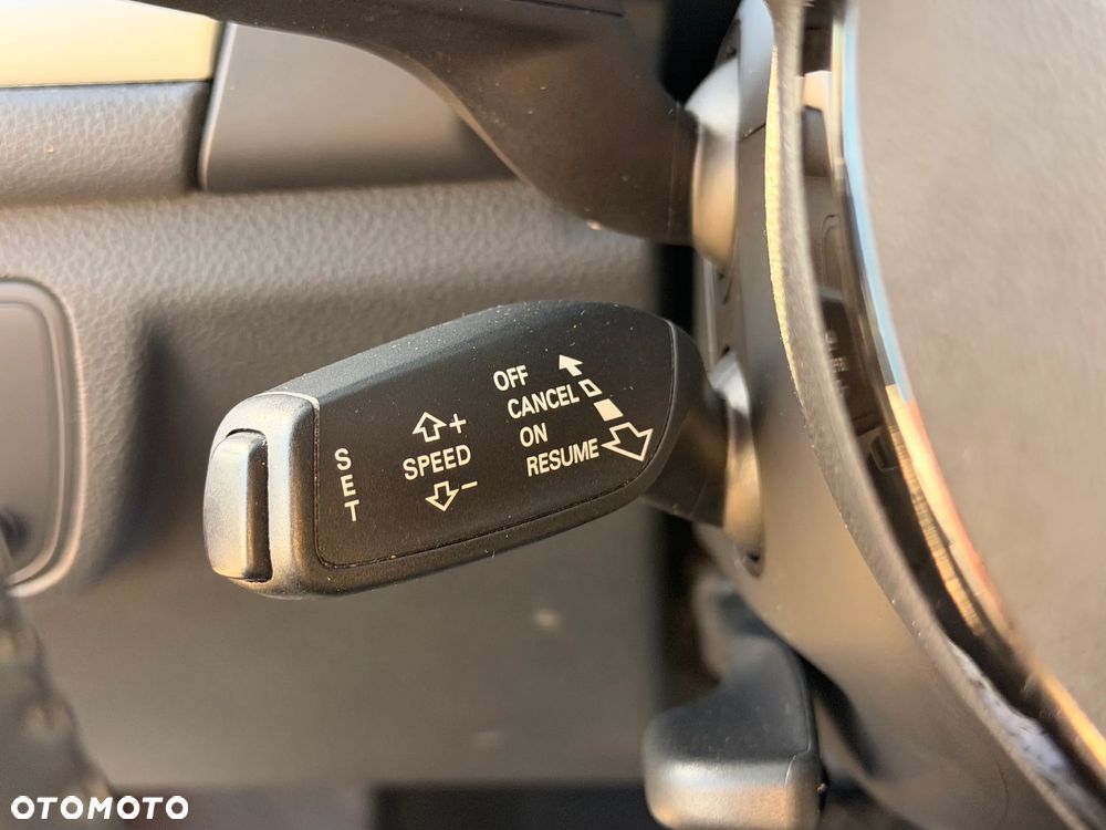 Audi A6 Avant 2.0 TDI Ultra S tronic - 18