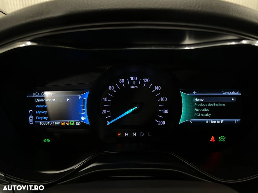 Ford Mondeo 2.0 HEV Titanium - 30