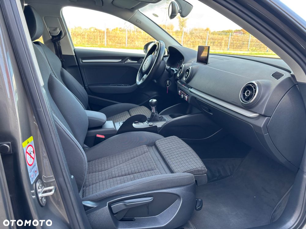 Audi A3 ver-1-6-tdi-sportback - 33