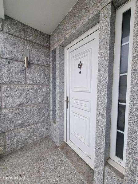Apartamento T3 mobilado - Grande imagem: 2/12
