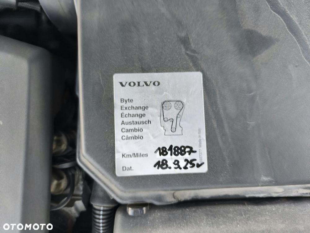 Volvo XC 70 2.4D AWD Kinetic - 17