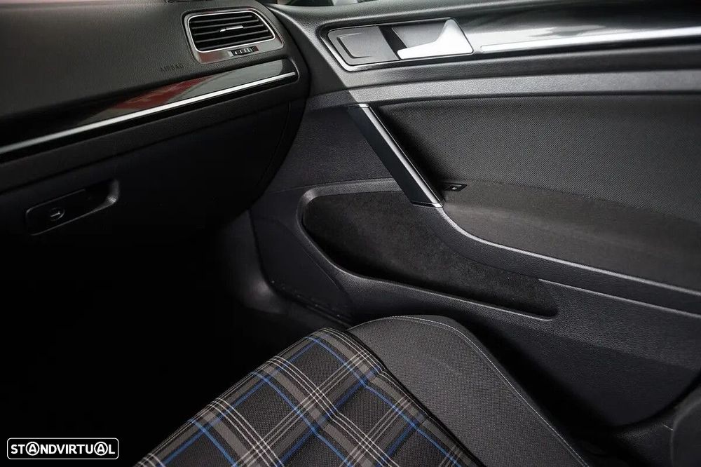 VW Golf 1.4 GTE Plug-In-Hybrid DSG - 48
