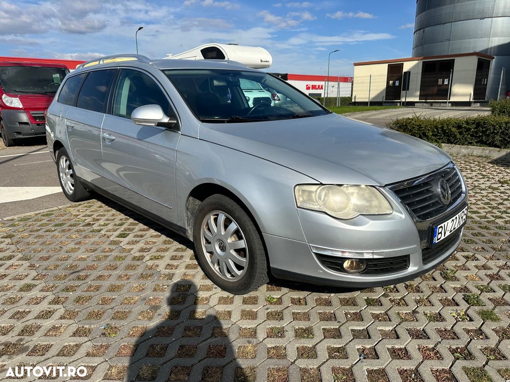 Volkswagen Passat - 1