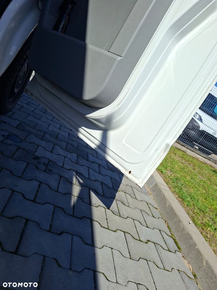 Volkswagen Transporter T5 - 21