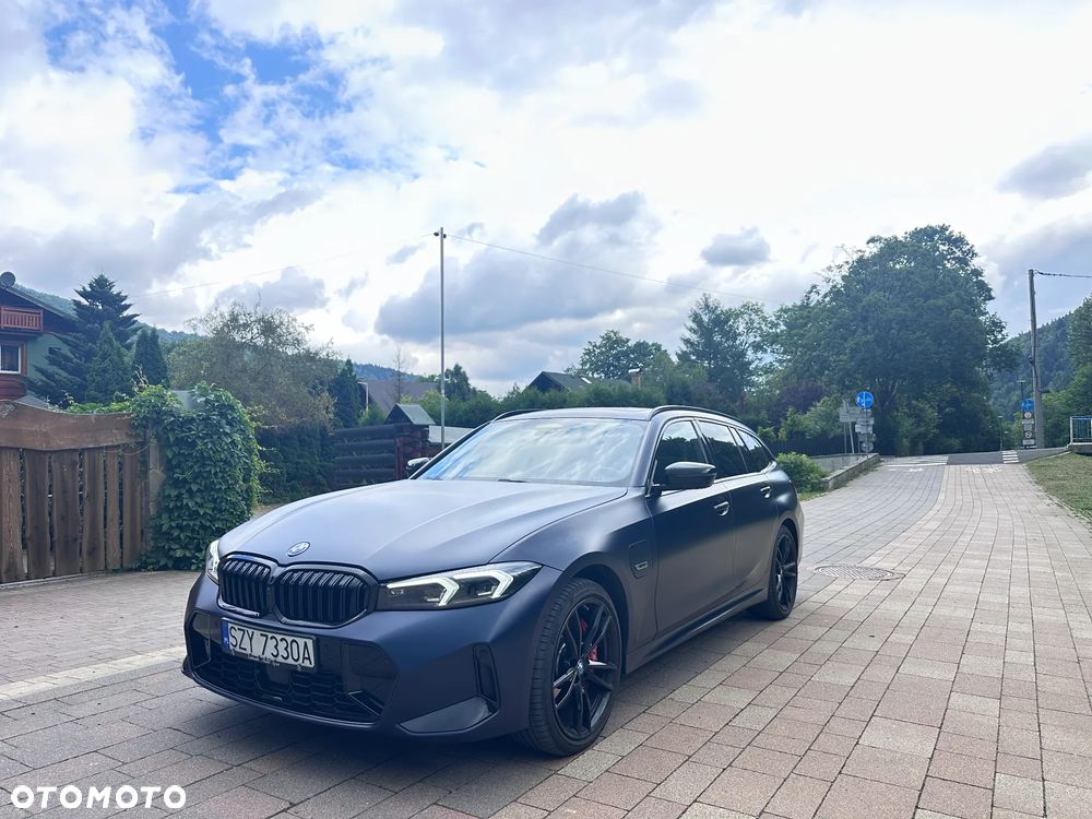 BMW Seria 3 330e xDrive M Sport