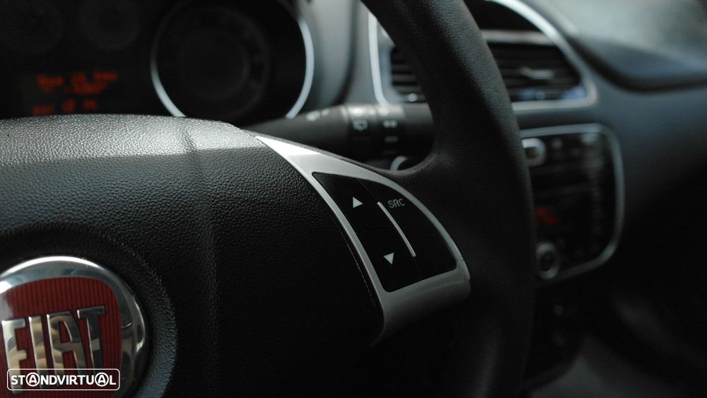 Fiat Punto 1.2 Lounge S&S - 36