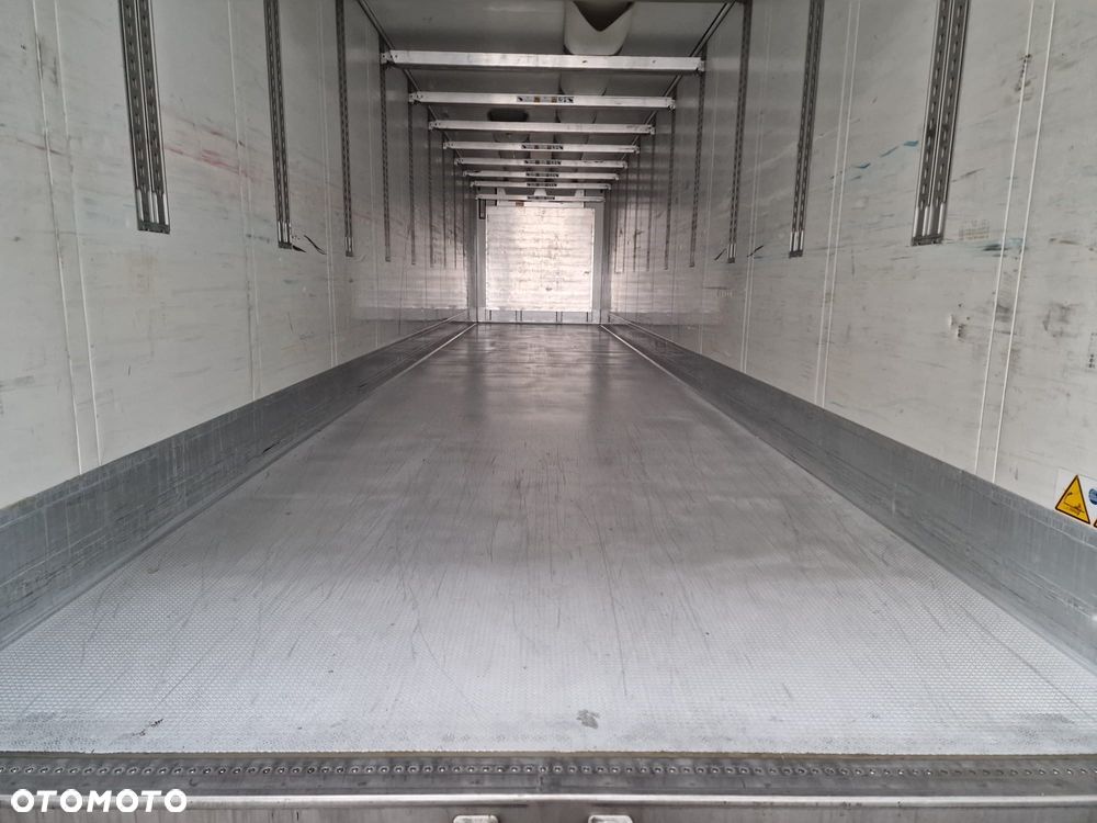 Schmitz Cargobull SCB - 4